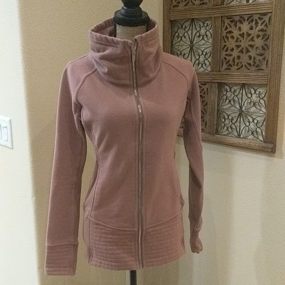Lululemon radiant jacket - Picture 2 of 8